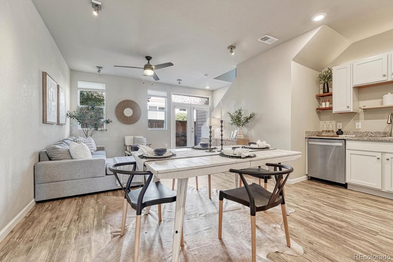1076 Oak Cir, Denver, CO 80215
