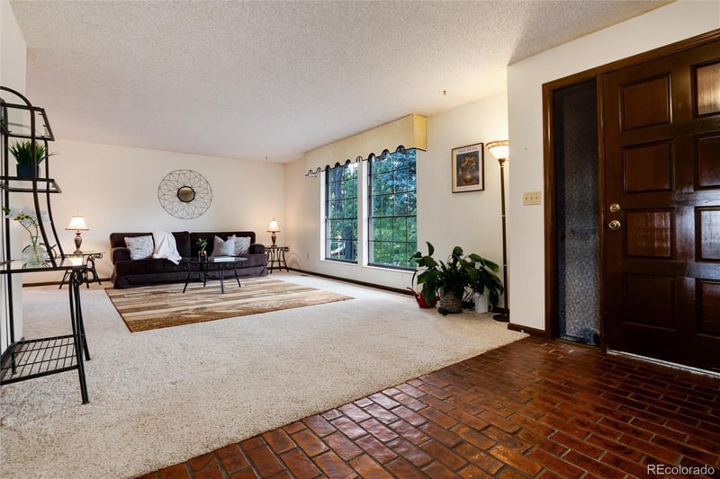1626 S Robb Way, Lakewood, CO 80232