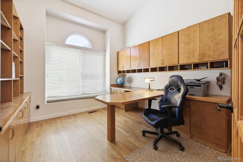 957 S Emporia St, Denver, CO 80247