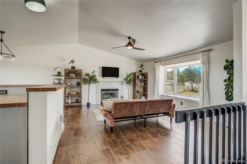 6785 Rolling View Dr, Colorado Springs, CO 80925
