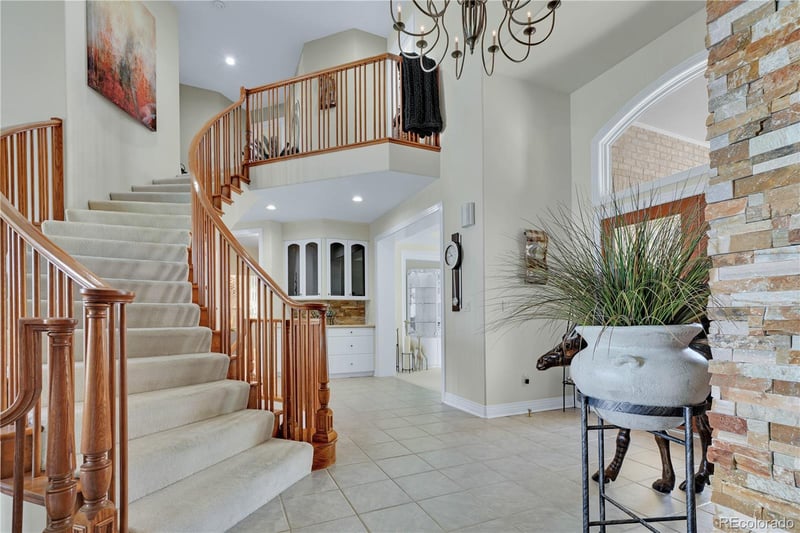 2060 S Robb Way, Lakewood, CO 80227