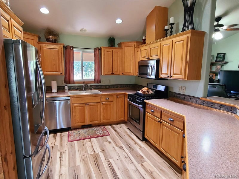 68721 Overland Dr, Montrose, CO 81401