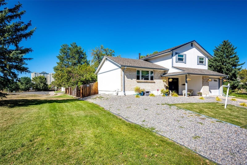 693 S Flamingo Ct, Denver, CO 80246