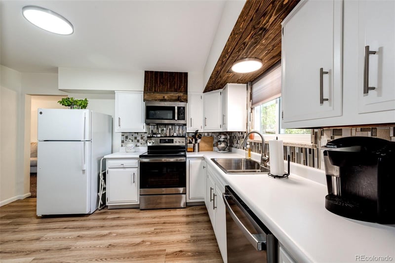 693 S Flamingo Ct, Denver, CO 80246