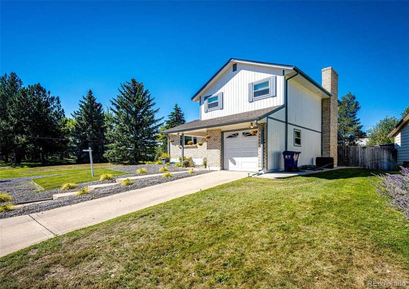 693 S Flamingo Ct, Denver, CO 80246