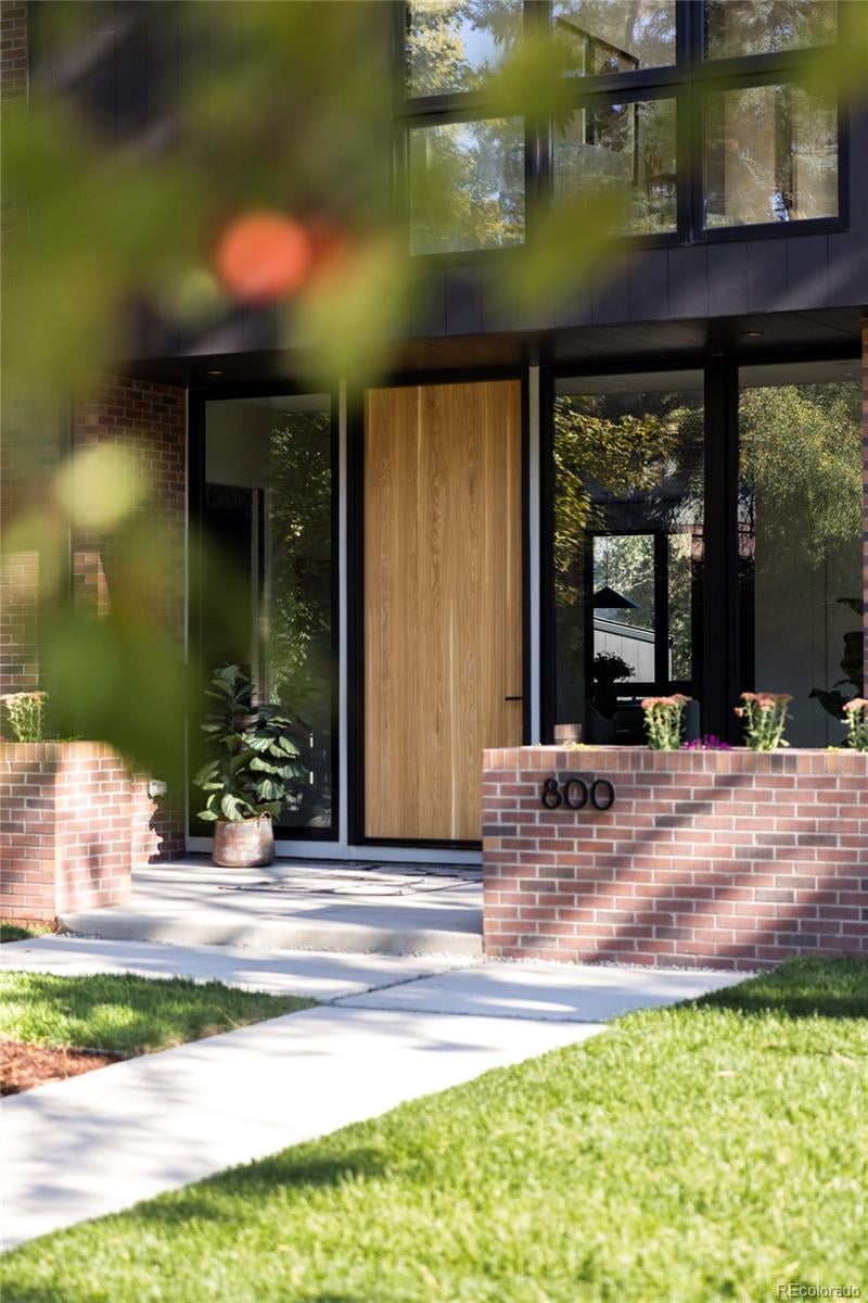 800 Bonnie Brae Blvd, Denver, CO 80209