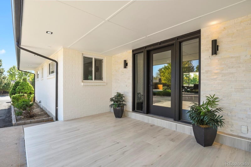 2501 S Oakland St, Aurora, CO 80014