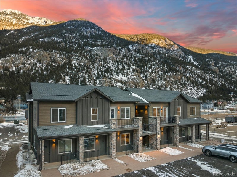 2121 Hummingbird Way #106, Georgetown, CO 80444
