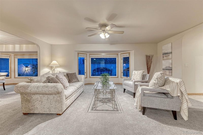 1735 Mesa Rd, Colorado Springs, CO 80904