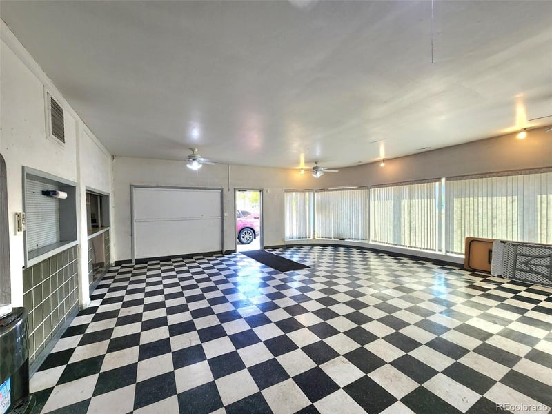 200 1st St, Julesburg, CO 80737