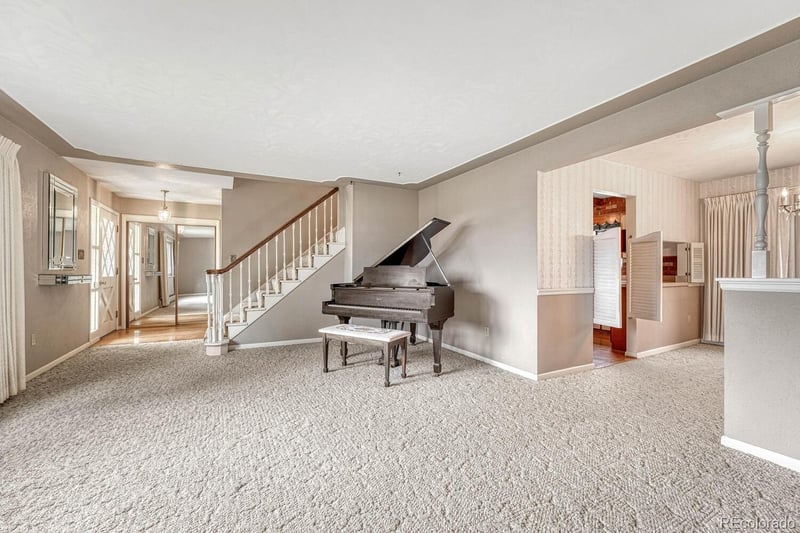 16716 E Costilla Ave, Foxfield, CO 80016