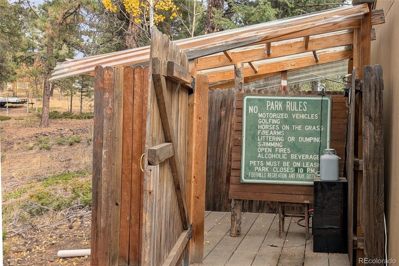 3447 Pathfinder Rd, Florissant, CO 80816