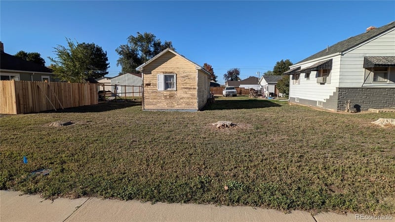 225 5th St, Dacono, CO 80514