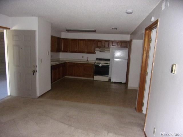 12043 W Cross Dr #105, Littleton, CO 80127