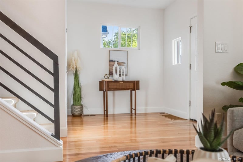 544 N Logan St, Denver, CO 80203