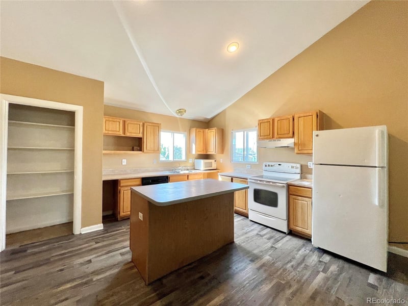 4660 Vine St, Denver, CO 80216