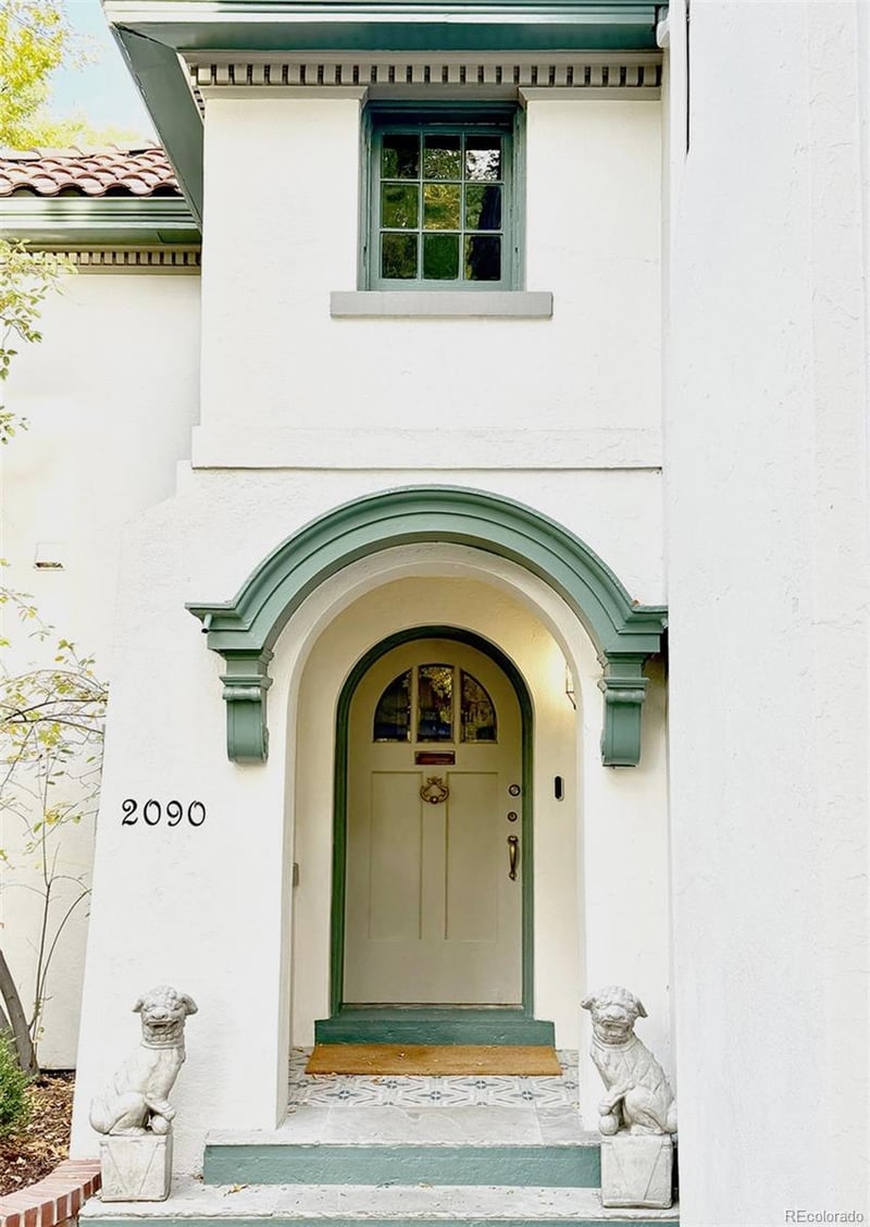 2090 Albion St, Denver, CO 80207