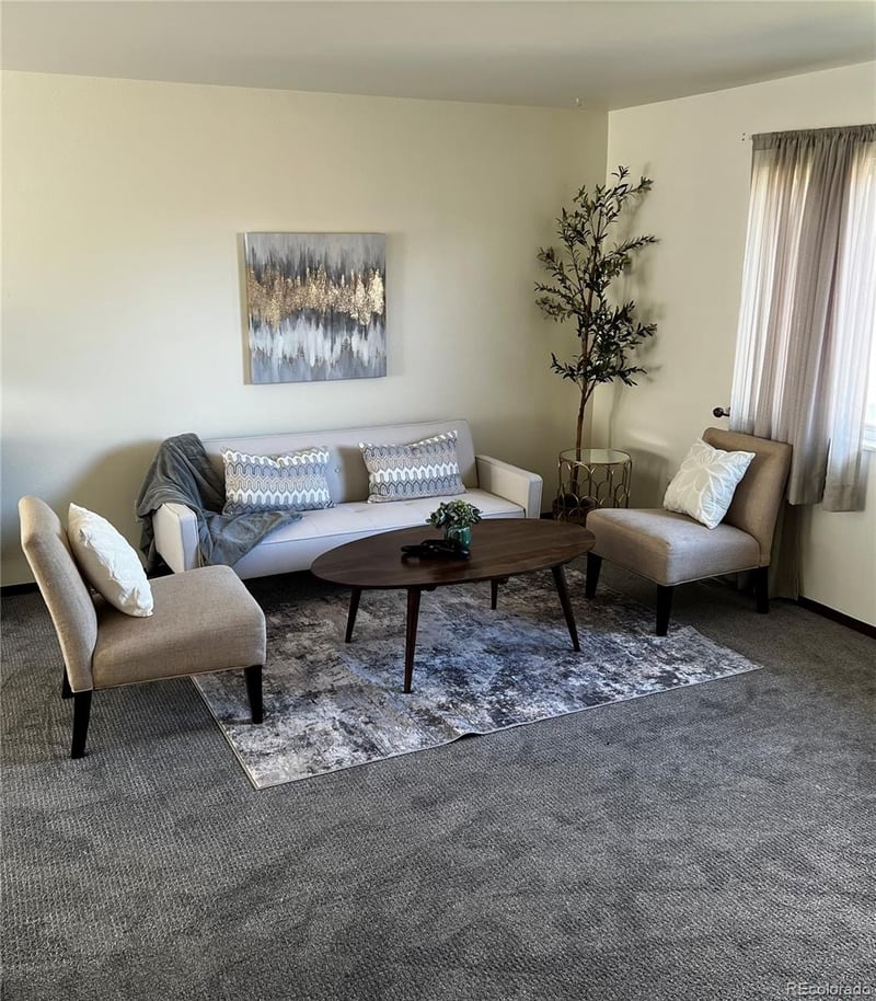 1810 Winnebago Rd, Colorado Springs, CO 80915