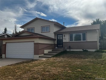 1810 Winnebago Rd, Colorado Springs, CO 80915