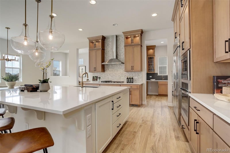 15690 Fairway Dr, Commerce City, CO 80022