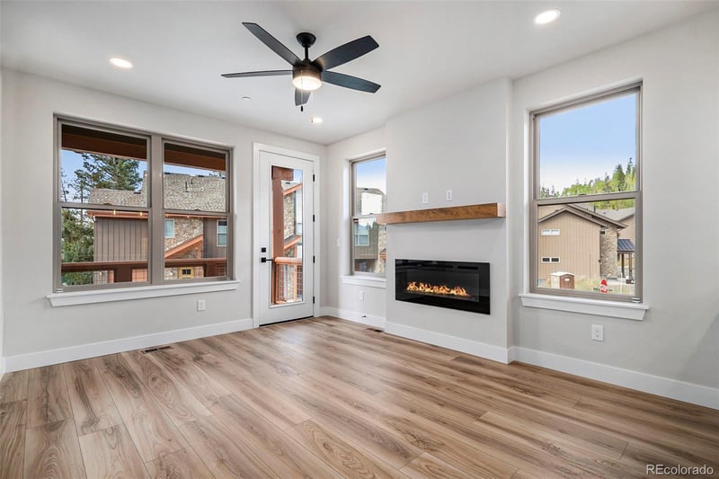 20 Adventure Ave, Fraser, CO 80442
