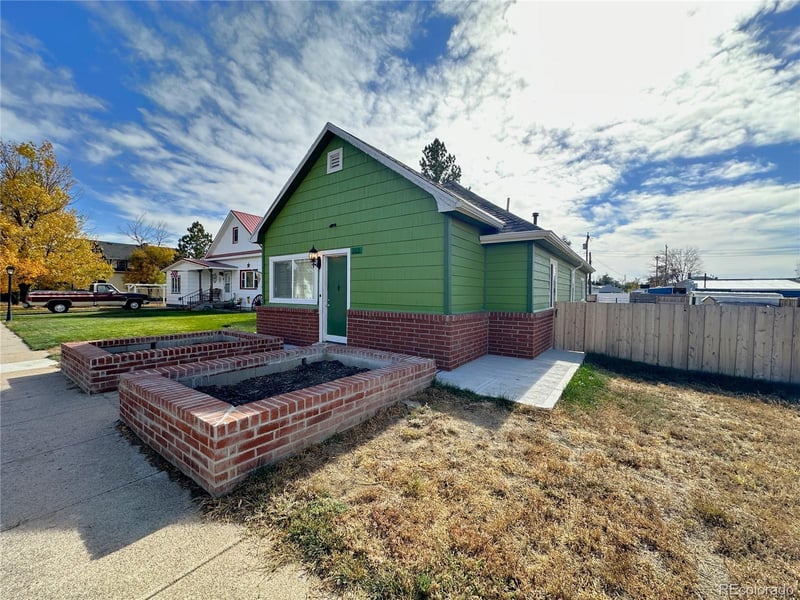 312 6th St, Hugo, CO 80821