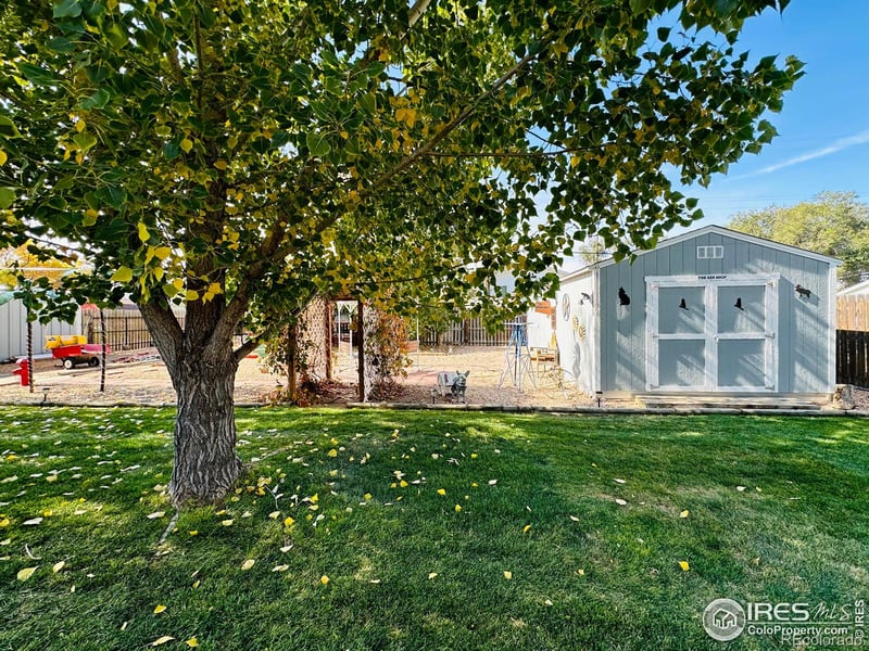 319 5th St, Kersey, CO 80644