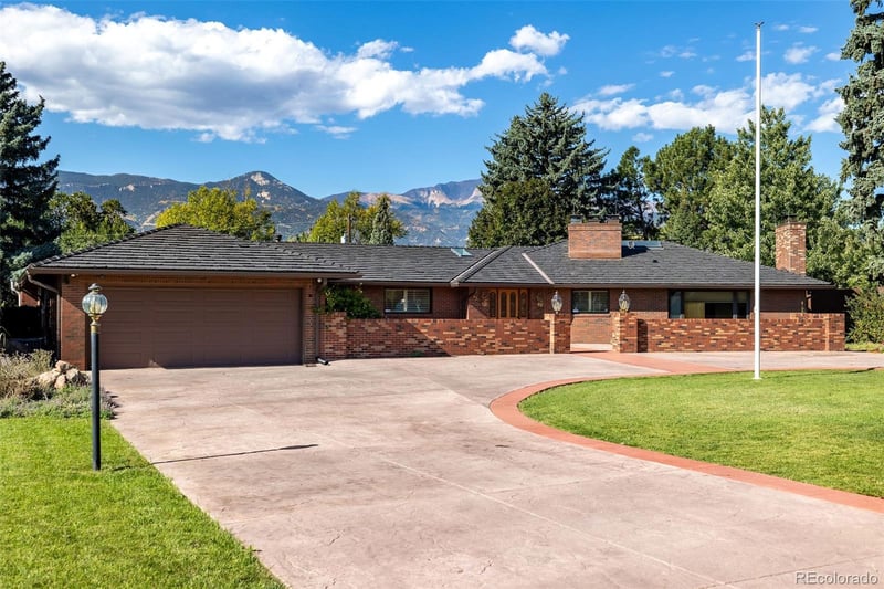 2430 Mesa Rd, Colorado Springs, CO 80904