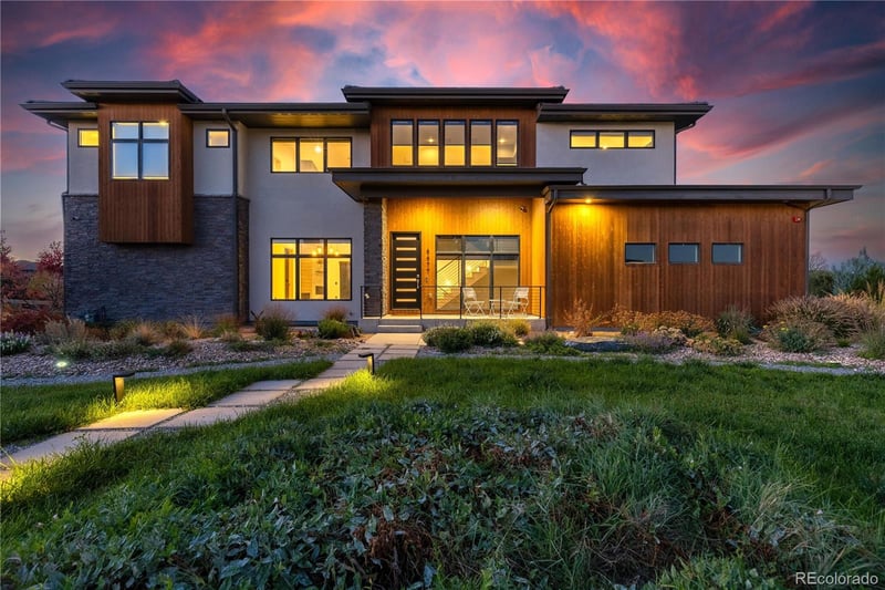 8677 Summerlin Pl, Longmont, CO 80503