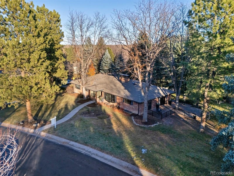 8 Cherry Vale Dr, Englewood, CO 80113