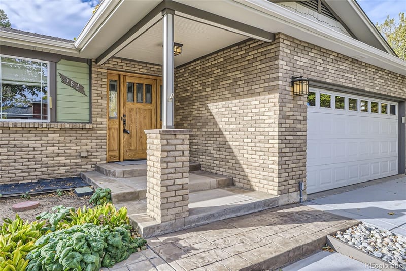 982 Lambert Ln, Northglenn, CO 80234