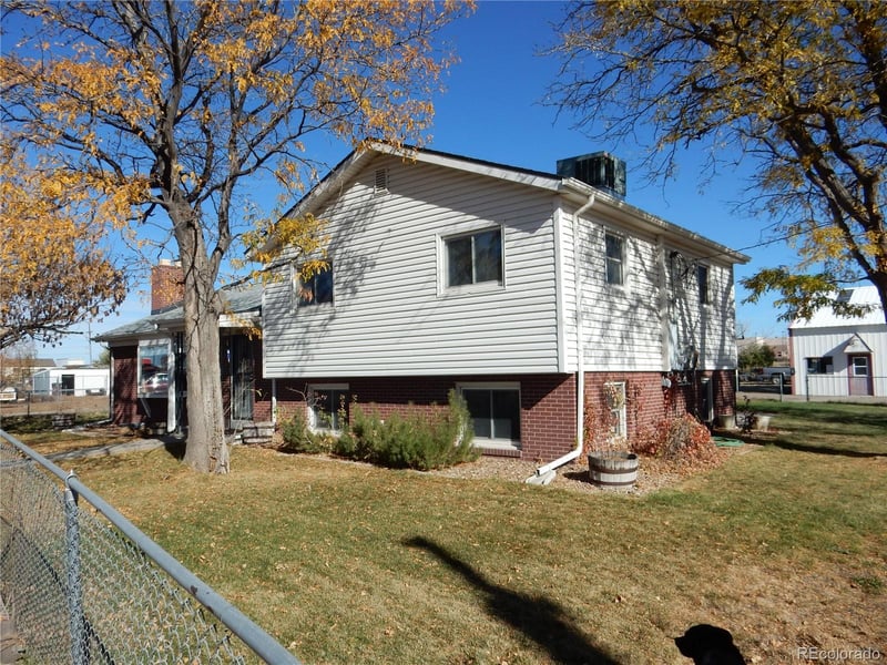 19200 Smith Rd, Aurora, CO 80011