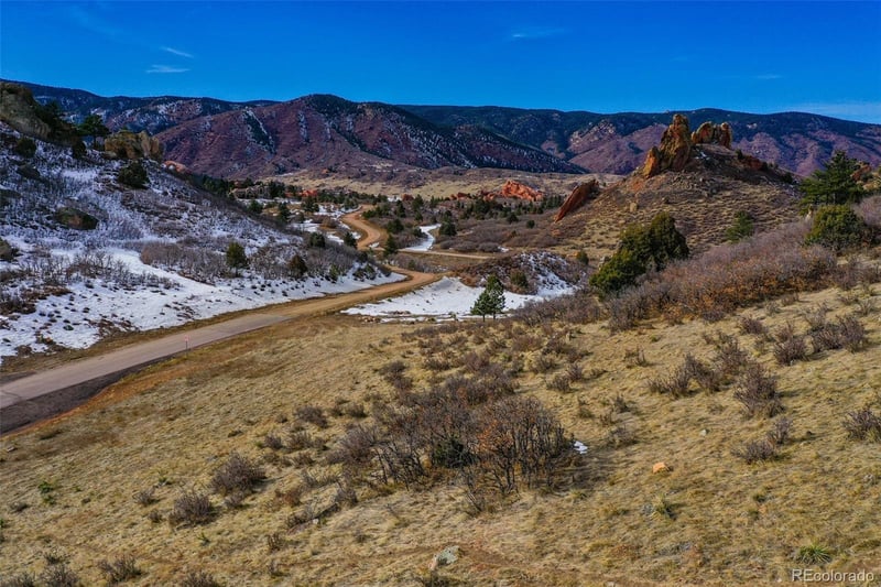 5741 Country Club Dr, Larkspur, CO 80118