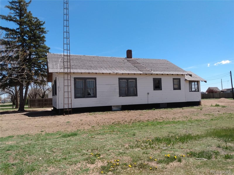 324 Colorado Ave, Arriba, CO 80804