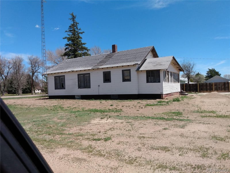 324 Colorado Ave, Arriba, CO 80804