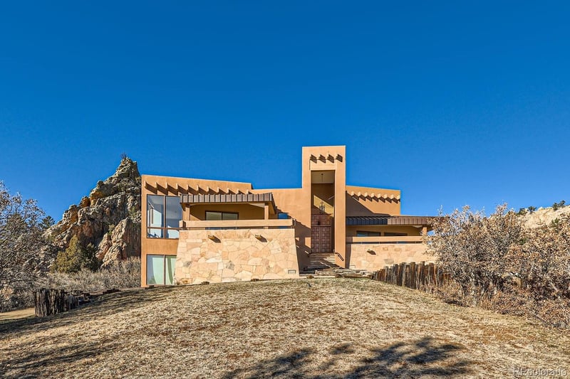 6697 Wauconda Dr, Larkspur, CO 80118