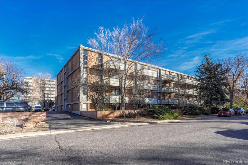 2500 S York St #102, Denver, CO 80210