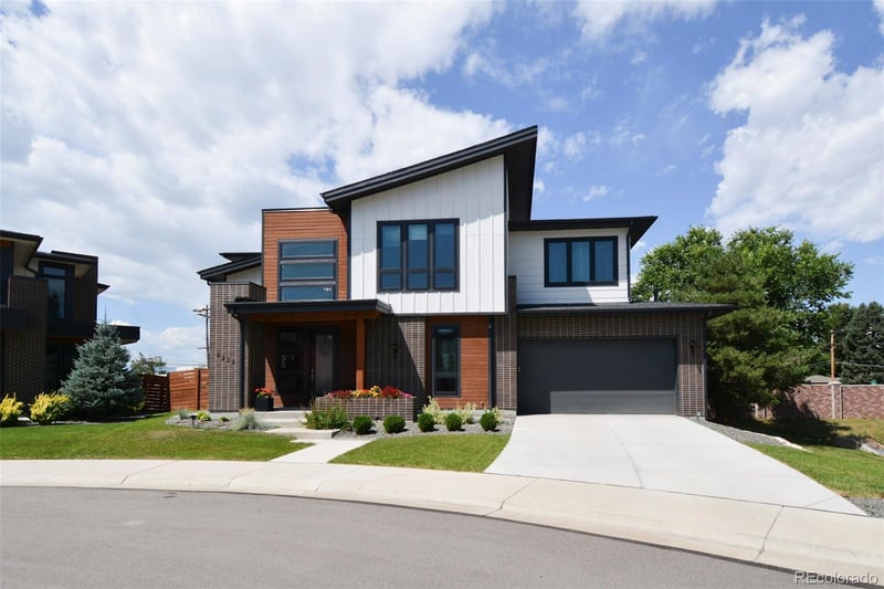4224 E Dickenson Pl, Denver, CO 80222
