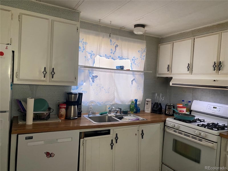 26900 E Colfax Ave Lot 240, Aurora, CO 80018