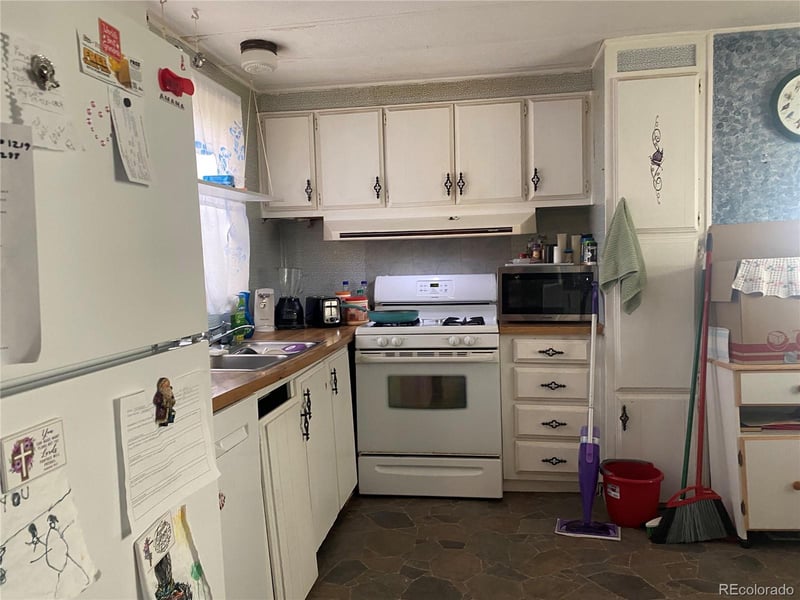 26900 E Colfax Ave Lot 240, Aurora, CO 80018