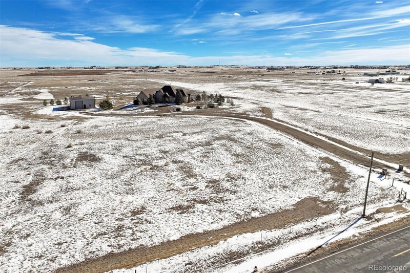556 S Manila Rd, Bennett, CO 80102