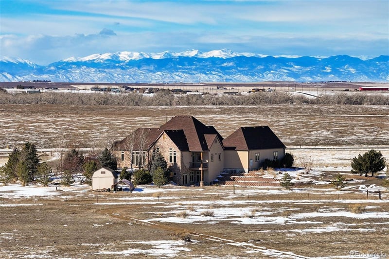 556 S Manila Rd, Bennett, CO 80102