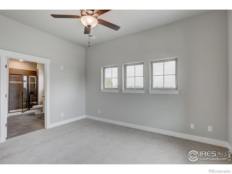 265 High Point Dr #207, Longmont, CO 80504