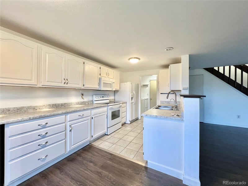 5854 W 93rd Ave, Westminster, CO 80031