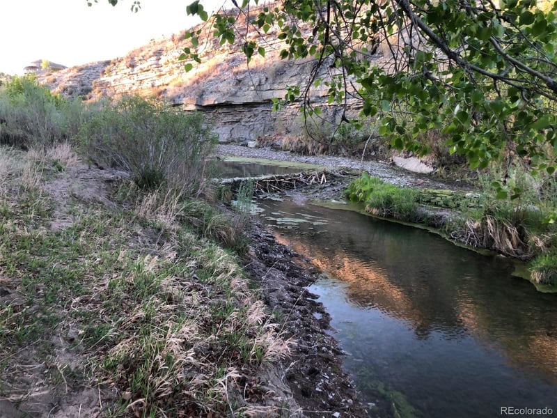5616 River View Ln, Pueblo, CO 81004