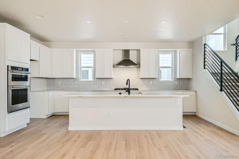 2681 E 102nd Pl, Denver, CO 80229
