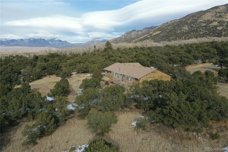 105 Indian Hill Rd, Mosca, CO 81146