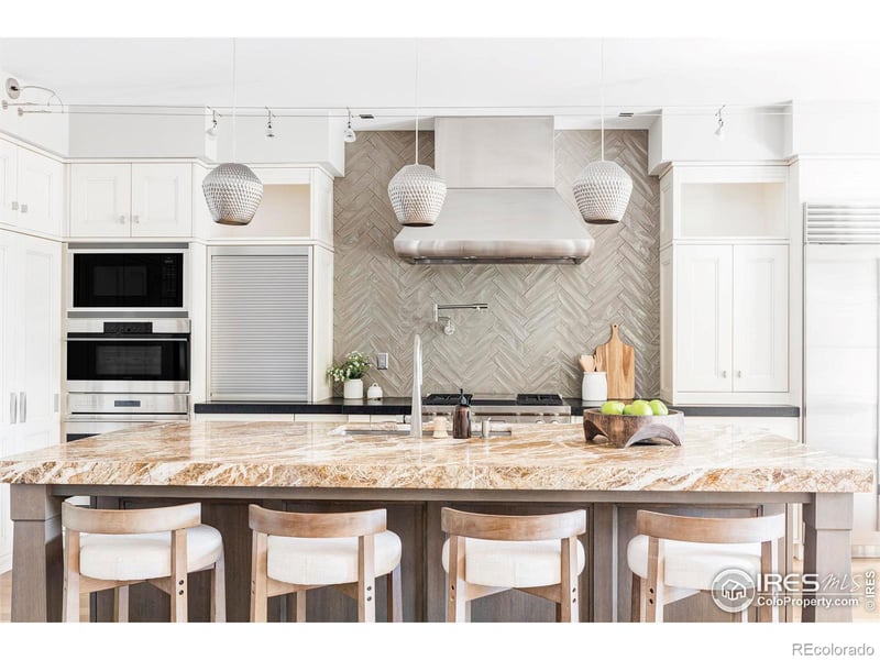 820 8th St, Boulder, CO 80302