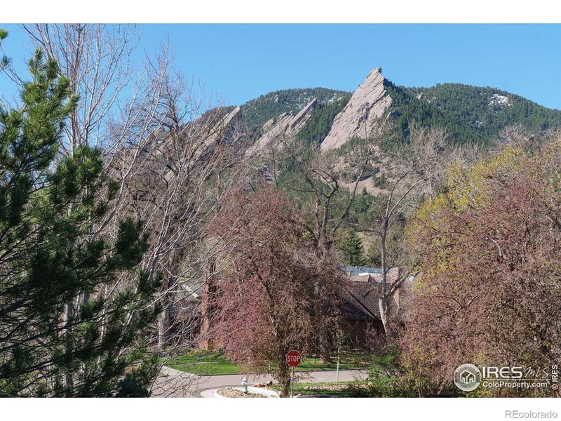 820 8th St, Boulder, CO 80302