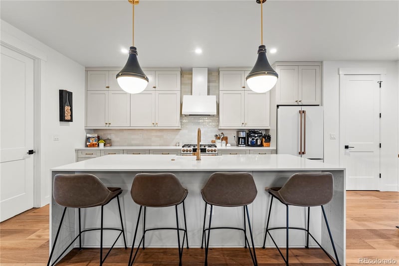 3260 S Corona St, Englewood, CO 80113